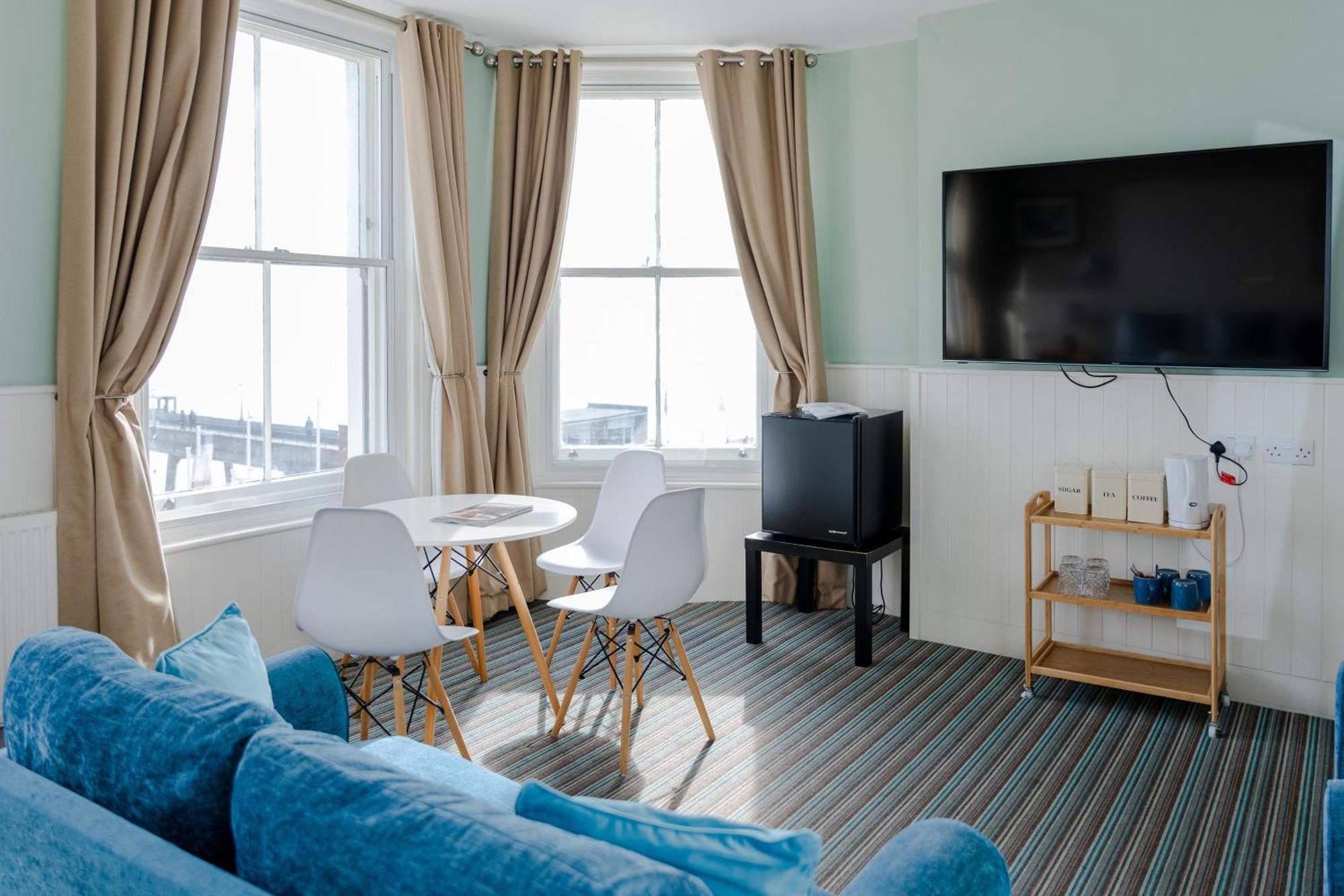The Clarendon Hotel เดล ภายนอก รูปภาพ